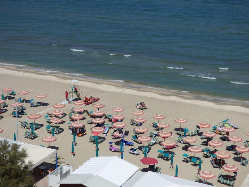 Hotel Atlantic Senigallia Exterior foto