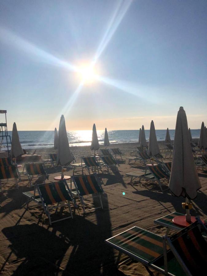 Hotel Atlantic Senigallia Exterior foto