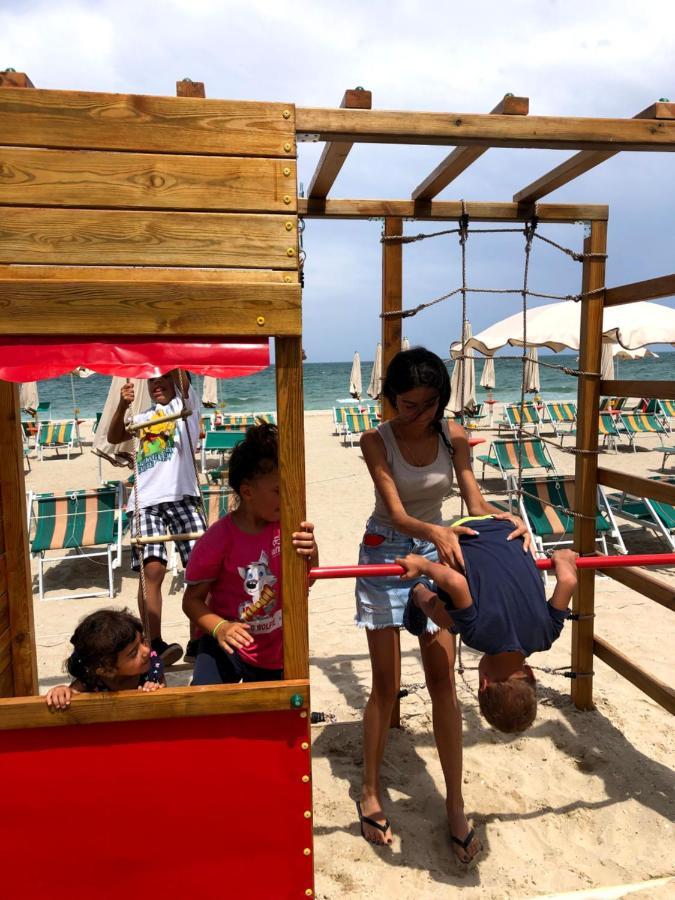 Hotel Atlantic Senigallia Exterior foto