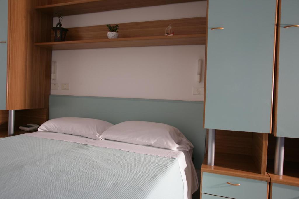 Hotel Atlantic Senigallia Habitación foto