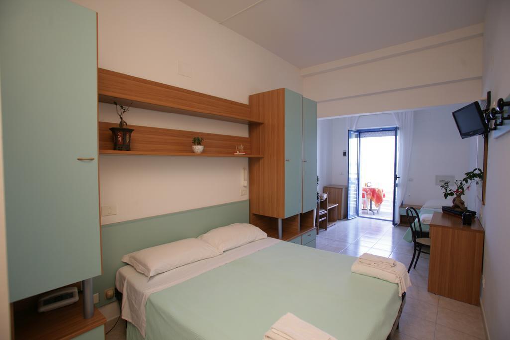 Hotel Atlantic Senigallia Exterior foto