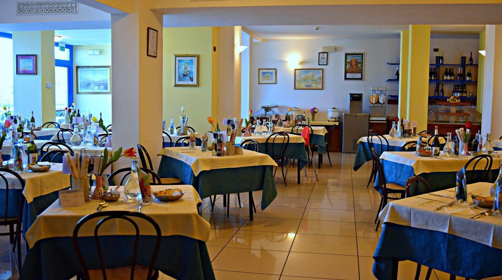 Hotel Atlantic Senigallia Exterior foto