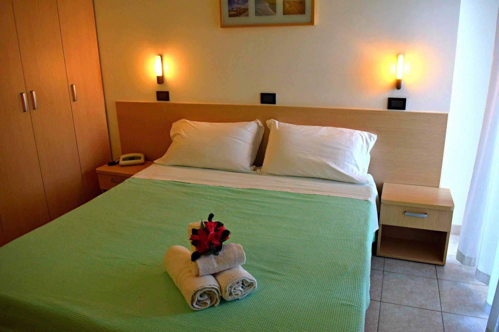 Hotel Atlantic Senigallia Exterior foto
