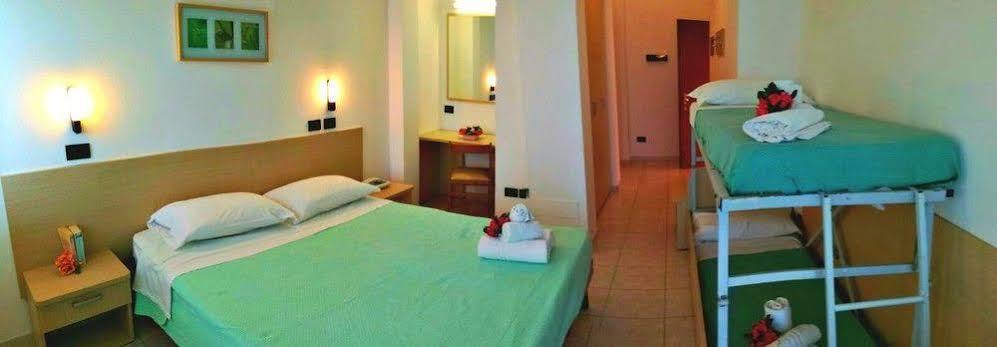 Hotel Atlantic Senigallia Exterior foto