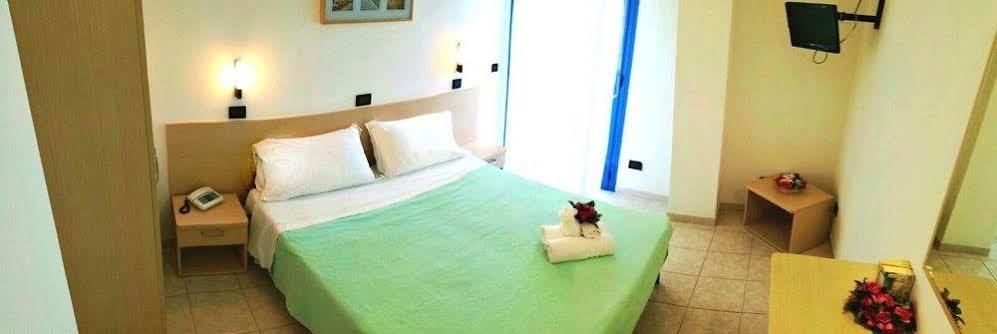 Hotel Atlantic Senigallia Exterior foto